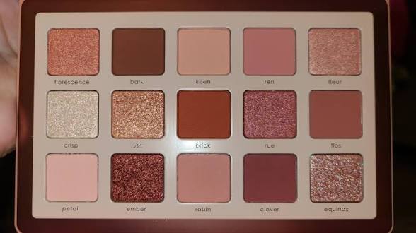 NATASHA DENONA
Bloom Eyeshadow Palette