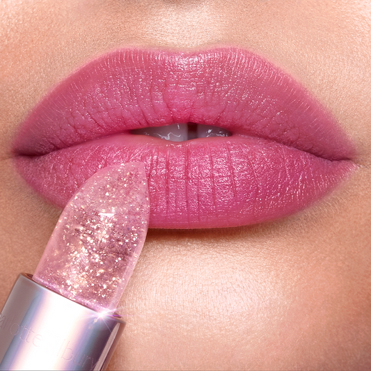 CHARLOTTE TILBURY GLOWGASM LIPS
GLITTERGASM