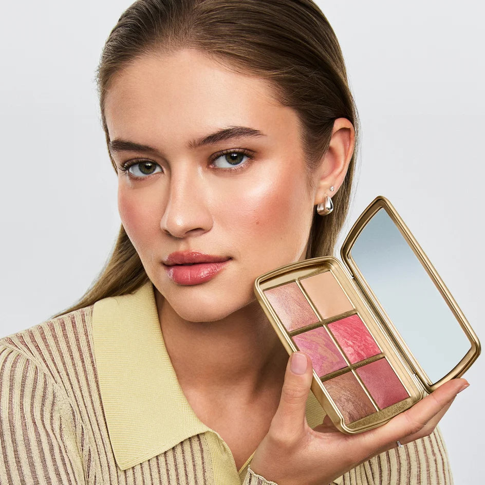 Hourglass
Ambient Lighting Edit Unlocked - Face Palette HOPE
