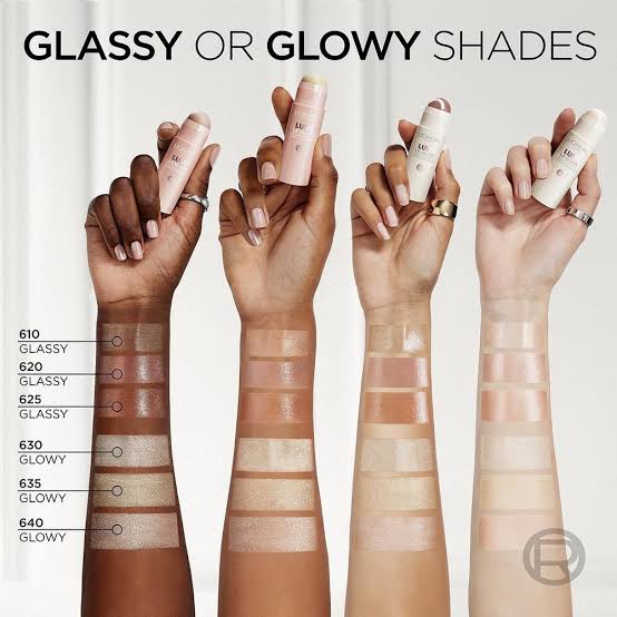 L’Oréal Paris Lumi Le Glass Highlighter Stick – Glassy Pearl Eclat