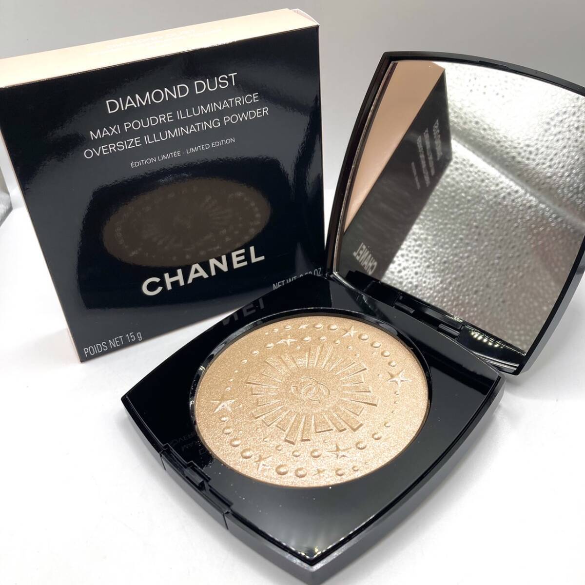 Chanel Diamond Dust Highlighter