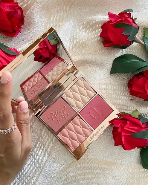 Charlotte Tilbury Pillow talk beautifying face palette