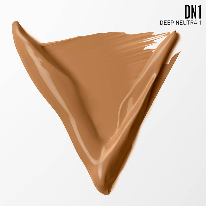 Very Valentino 24 Hour Wear Liquid Foundation