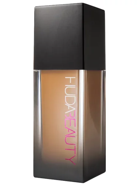 HUDA BEAUTY #FauxFilter Luminous Matte Foundation Color: 350G Dulce De Leche – medium-tan skin with golden undertone