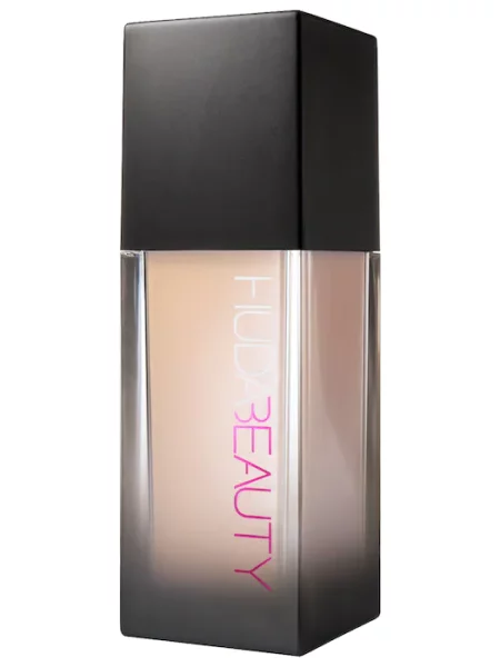 HUDA BEAUTY #FauxFilter Luminous Matte Foundation 210B Chai – warmer light skin with beigey-pink undertone